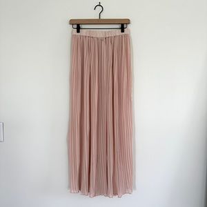 Lightweight (sheer) pink ballerina skirt. Size S.